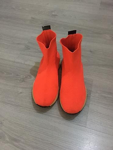 kemal tanca: Batinka .Parca materialda cox az geyinilib .38razmerqirmizi39razmer — 4