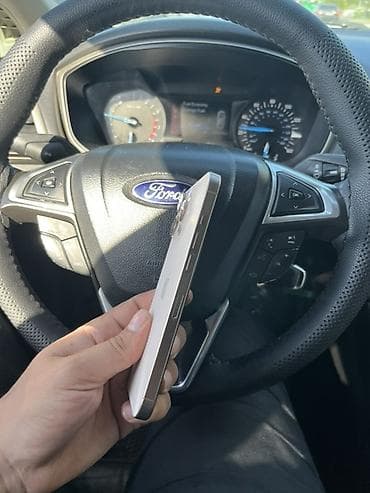 iphone 9: IPhone 16 Pro Max, 256 GB, Ağ, Face ID — 3