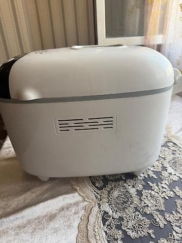 Çörəkbişirən (bread maker) aparat - Rəng: Ağ-gümüş tonlarda kompakt