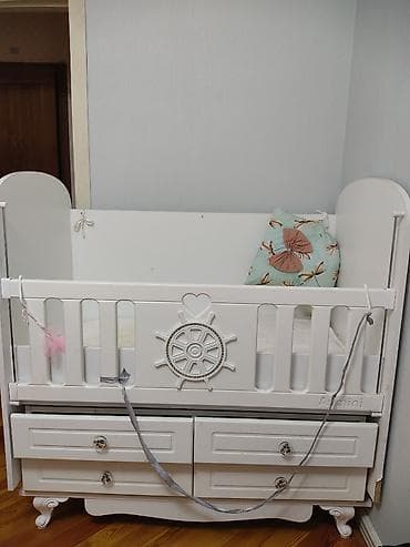 Oğlan və qız üçün, İşlənmiş, Dördbucaq, Beşik, Matras ilə, Yellənmə mexanizm ilə — 3