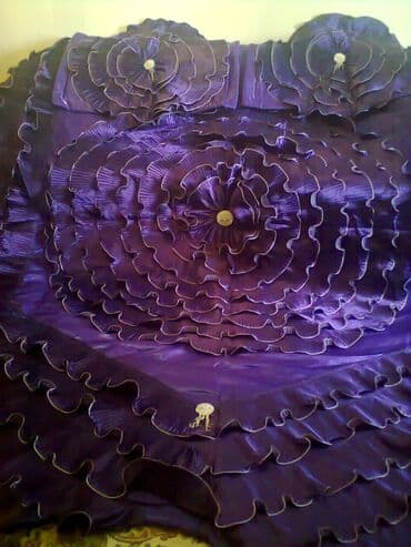 taxt ortuyu: Yataq üçün Yeni Qaşlı rəng - Bənövşəyi Yataq örtüyü — 2