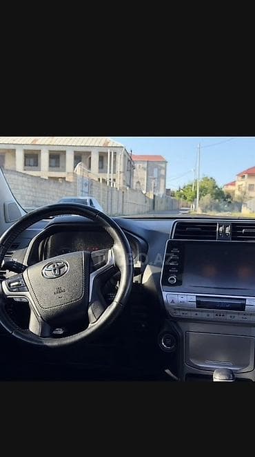 tank pro 3: Toyota Land Cruiser Prado: 2.7 l | 2022 il Ofrouder/SUV — 4