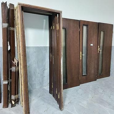 qapi taxda: 3 eded otaq qapıları 2.10 h - 90sm eni olan yere gedir. 2 eded hamam — 5