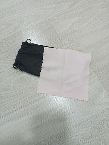 Eynək üçün aksesuar dəsti - Dəst: 1 ədəd mikrofiber təmizləmə bezı və lalafo.az -da Eynək üçün aksesuar dəsti - Dəst: 1 ədəd mikrofiber təmizləmə bezı və