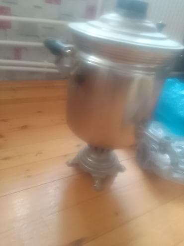 qedimi somavar: Klassik metal samovar - Material: cilalanmış metal gövdə, möhkəm — 2