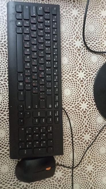 Modemlər və şəbəkə avadanlıqları: Lenovo masaüstü kompüter dəsti Tərkib: - Lenovo IdeaCentre masaüstü — 2