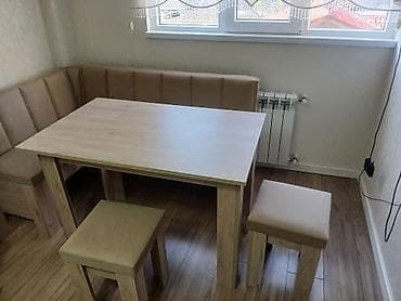 quxna divanı: Mətbəx üçün, İşlənmiş, Açılmayan, Dördbucaq masa, 2 stul — 1