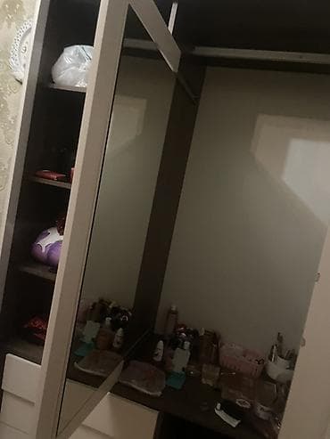 surgulu dolab: Sürgülü qapılı paltar dolabı - Rəng: açıq bej krem tonunda fasad, iç — 3