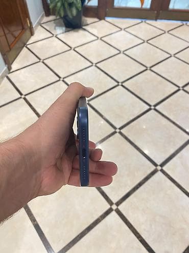 iphona 6 plus: IPhone 17 Pro Max, Mavi, Face ID — 5