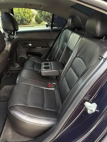 Chevrolet Cruze: 1.4 l | 2014 il 197000 km Sedan