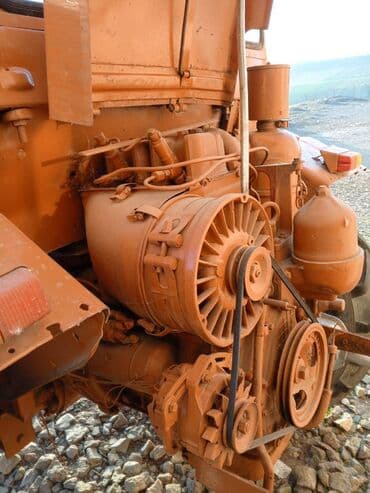 mtz 921.3: Traktor T-16 Traktor tam işlək vəziyyətdədir, otur sür. Heç bir — 5