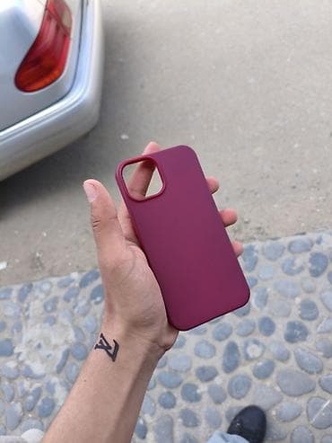 Bənövşəyi-bordo rəngli smartfon qabı - Material: yumşaq silikon