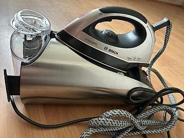 Tam orginal Bosch Sensixx B25L buxarlı ütü stansiyası - Güc: 2400 W