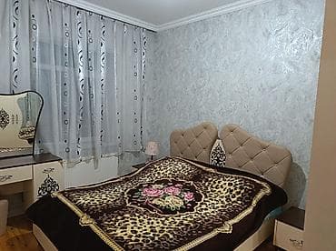 binə savxozda ev: Qobu polis bölməsinin arxası 3 + 1 otaq heyet evi . Tam təmirli — 5