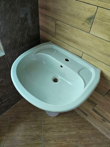 тулпан: Б/у Умывальник, Керамика, Без гарантии, Самовывоз, Платная доставка — 4