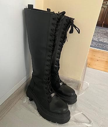 Босоножки, сандалии, шлепанцы: Ботфорты, Размер: 38, цвет - Черный, Б/у — 3