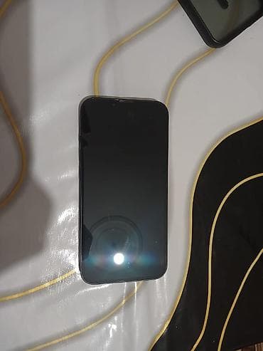 aile tv aparati: IPhone 13, Qara, Face ID — 1