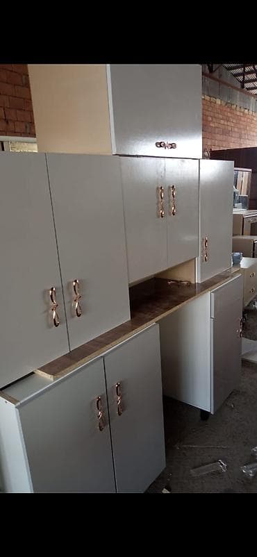 qapi demir qapi seyf qapi: Mebel dəsti – qızılı detallı qara və ağ dizayn Tərkib: - 4 qapılı — 10