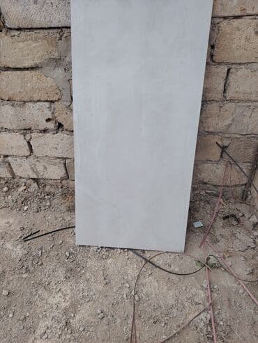 Kafel və metlax: Məhsul: Porcelain Tile – porselen kafel - Ölçü: 600×1200 mm (qutuda — 2