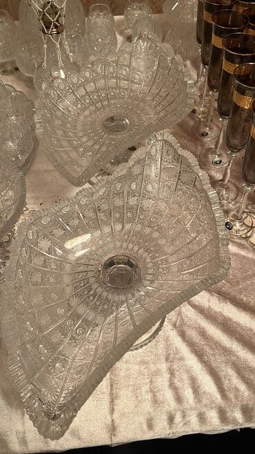 yuxuda qab qaşıq yumaq: Kristal süfrə dəsti - Zərif naxışlı, kəsim ornamentli iri kristal — 21