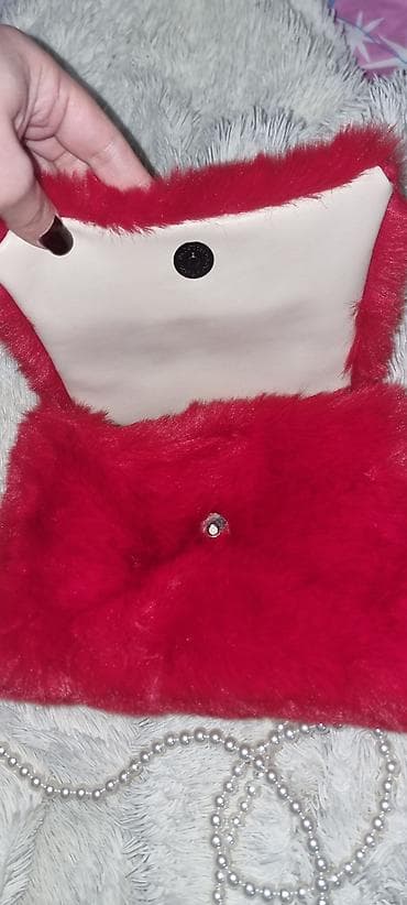 qırmızı canta: Pulqabı, Yeni — 3