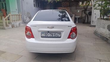 4 goz maşını: Chevrolet Aveo: 1.4 l | 2015 il 140000 km Sedan — 6