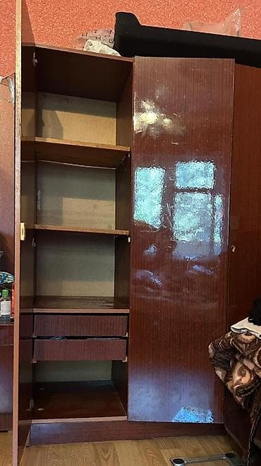 komputer desti: Yataq dəsti. Təcili satılır. Qiymətdə razılaşmaq olar — 3