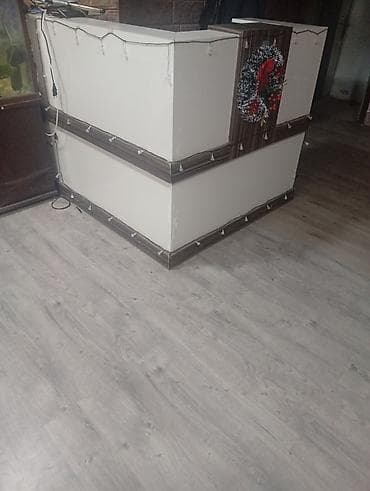 Resepsiyon/qarşılama masası - Material: laminat və MDF kombinasiya -