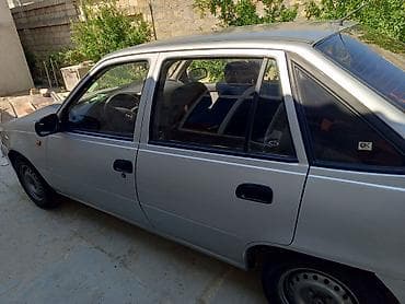 Daewoo: Daewoo Nexia: 1.5 l | 2010 il — 3