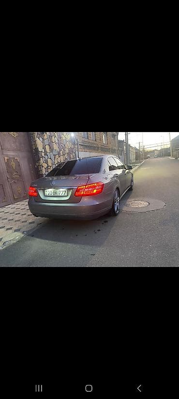 mercedes mostu: Mercedes-Benz E-Class: 1.8 l | 2011 il Sedan — 6