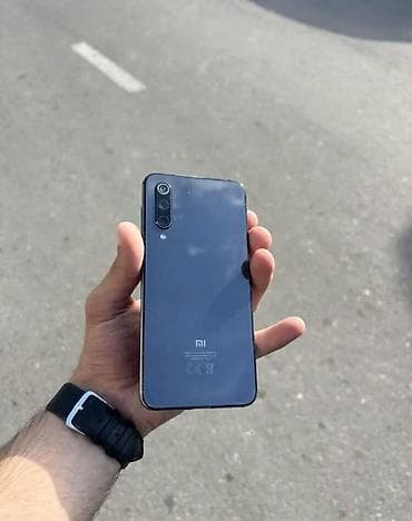 ipon: Xiaomi Mi 9 SE, 128 GB, rəng - Qara, 
 Simsiz şarj — 2