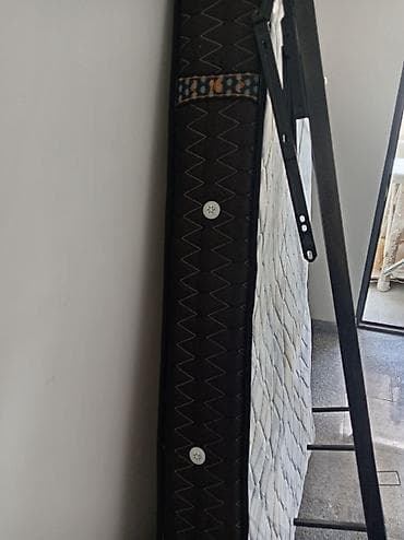 Çarpayılar: Metal çarpayı çərçivəsi + döşək dəsti - Ölçü: təxmini iki nəfərlik — 1
