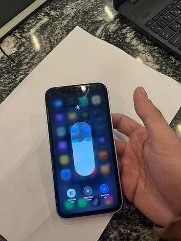 apple iphone 12 pro: IPhone 11, 64 GB, Face ID — 2