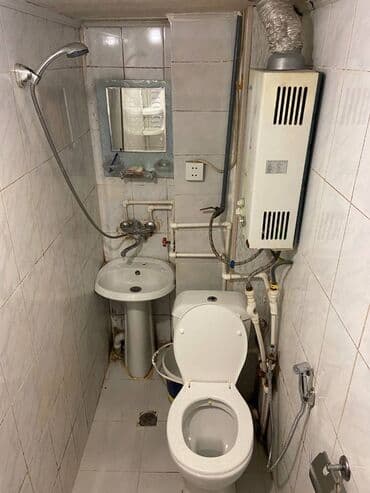 yeni gunəşlidə 1 otaqlı evlər: Bakı, Yeni Günəşli Massiv V, 2 otaqlı, Köhnə tikili, m. Xalqlar Dostluğu, 40 kv. m — 9