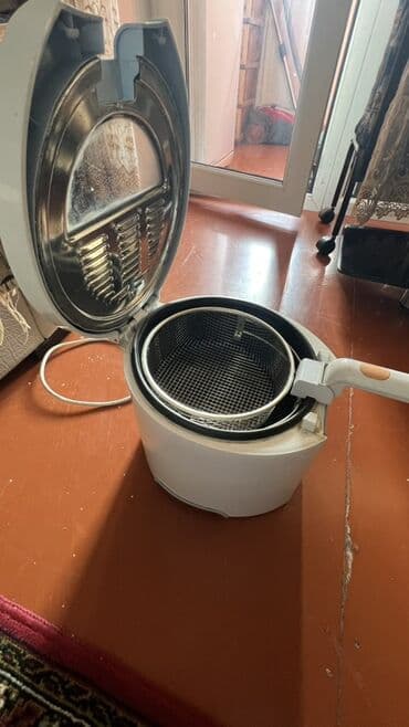 Фритюрницы: Elektrik fritöz - Yuvarlaq gövdəli, qapaqlı dizayn - Ön hissədə — 2