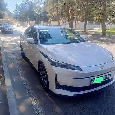 byd taksi: Oz maşinimdir. Buraxilişi falan yoxdur. Ozum ucun surmuşem. Olkeden — 2