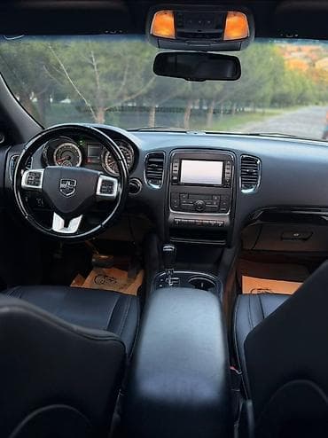 vito disk: Dodge Durango Crew – ağ rəngli 7 nəfərlik SUV Xüsusiyyətlər: - — 6