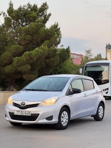 220 mator: Toyota Vitz: 1.3 l | 2012 il Hetçbek — 2