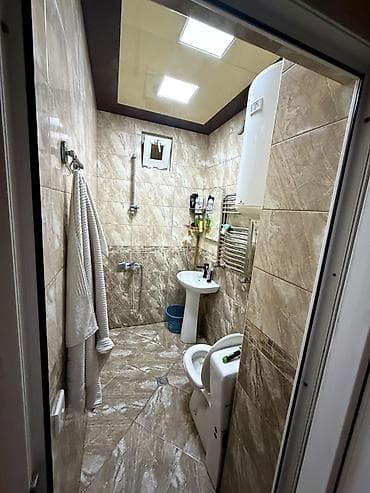 2 otaqlı mənzil – Xanım otaq yoldaşı axtarılır.Adelni otaq — 1
