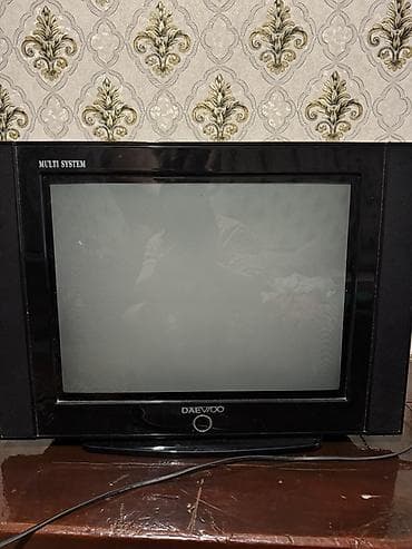 knopka: Daewoo Multi System televizor - Ekran: klassik CRT ekran, ön paneldə — 1