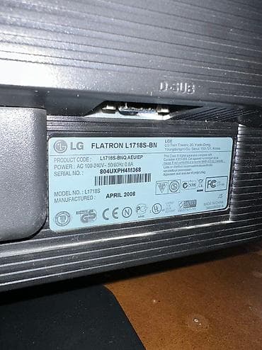 macbook pro 13: Monitor LG 17 lik — 3