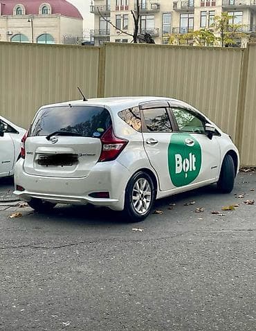 masin satisi: Təcrübəli Sertifikatli taksi sürücü axtarılir. Gündəlik arenda — 1