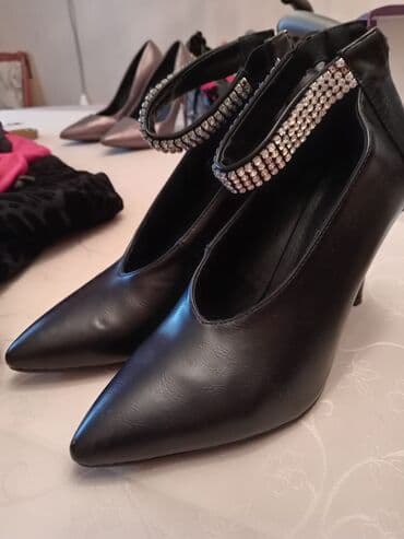 женские бежевые замшевые туфли: Туфли, Размер: 39, Б/у — 1