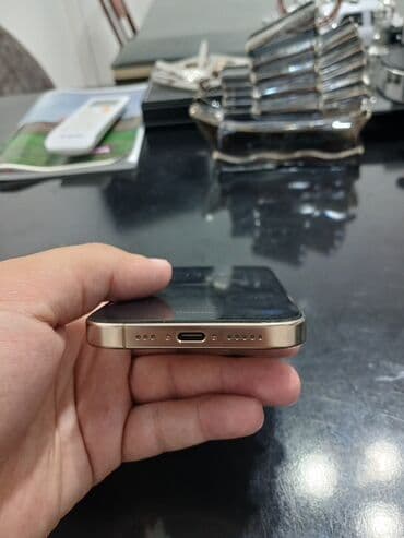 apple iphone x: IPhone 16 Pro, 256 GB, Qızılı, Simsiz şarj — 3