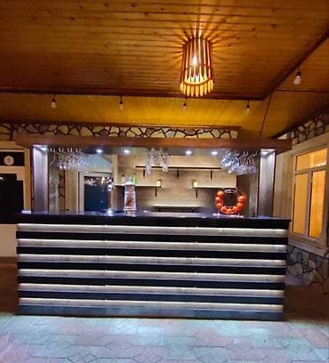 Bar stendi və xidmət zonası üçün tam hazır modul bar konstruksiyası -