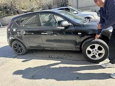 Hyundai i30: 1.6 l | 2007 il Hetçbek