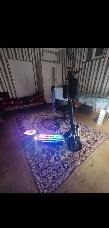 Elektrik skuter – güclü, iri təkərli şəhər/off-road model
