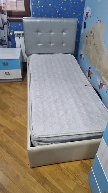 islenmis carpayilar: İşlənmiş, Təknəfərlik çarpayı, Bazalı, Matras ilə, Siyirməsiz, Azərbaycan — 1