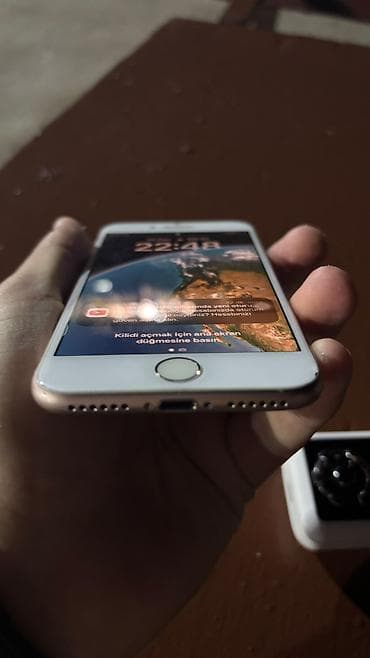 5s iphone: IPhone 8, 64 GB, Rose Gold, Simsiz şarj, Sənədlərlə — 3