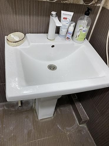 tulumlar: Keramik ayaqlı əl-üz yuyan lavabo - Material: ağ keramik - — 1